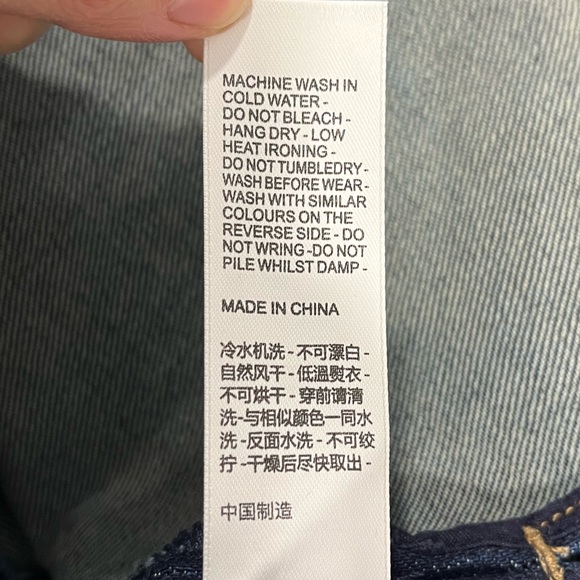 NWT Love, Bonito Relaxed Denim Round Neck Button Down Vest Top in Indigo - Picture 12 of 12